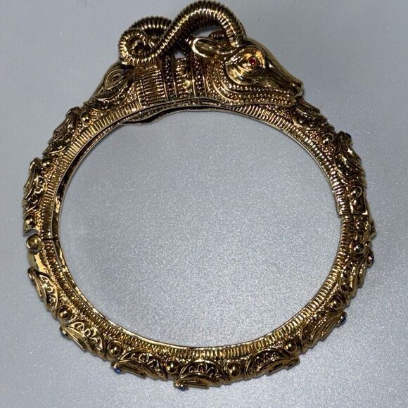 Camrose & Kross JBKennedy Double Ram Head Hinged Bracelet - Picture 6 of 10